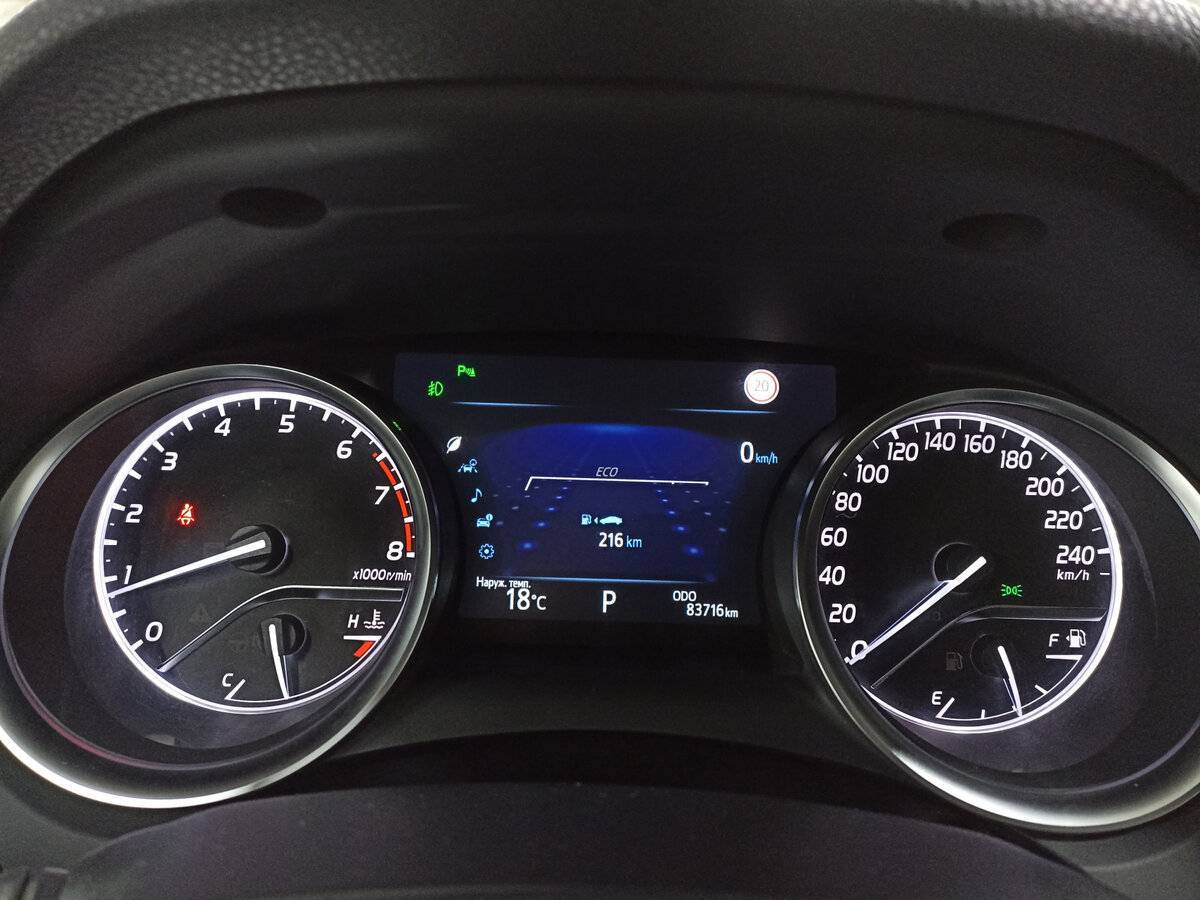 Toyota Camry 2019 года с пробегом. Фото: #12