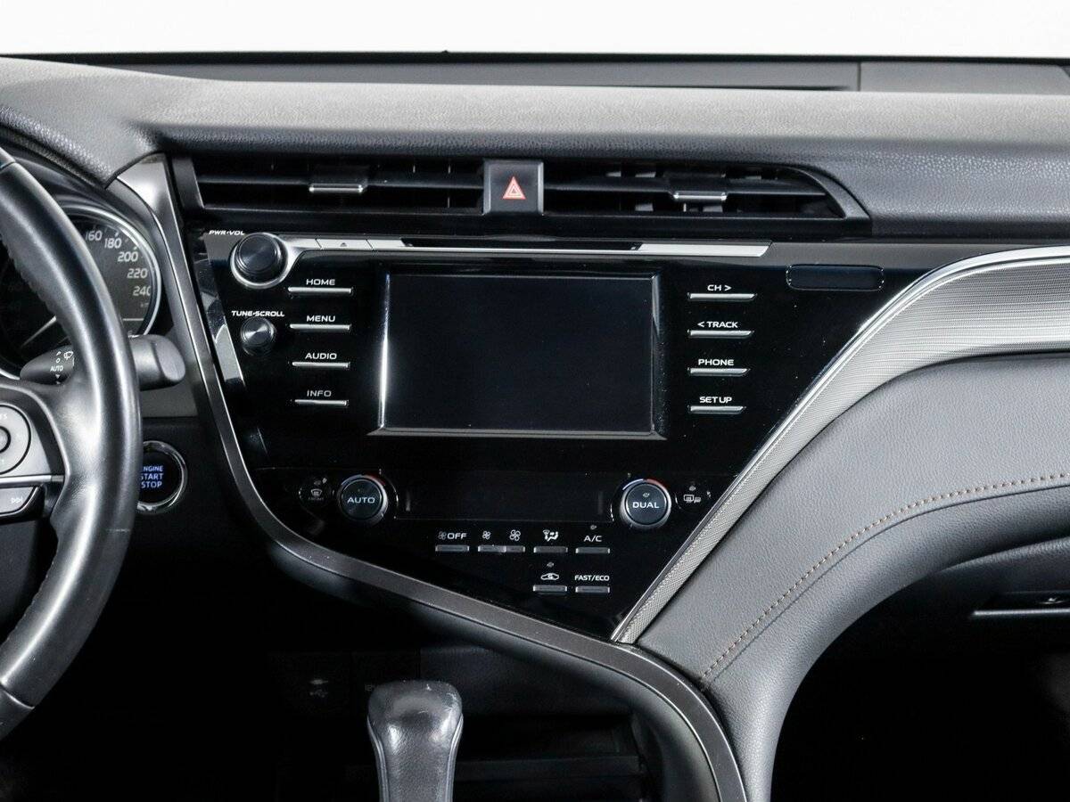 Toyota Camry 2020 года с пробегом. Фото: #9