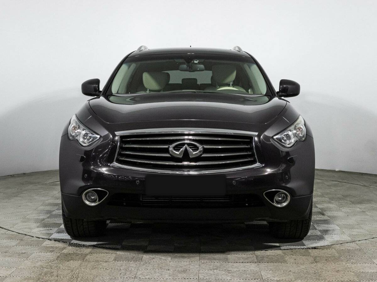 Infiniti FX 2012 года с пробегом. Фото: #1