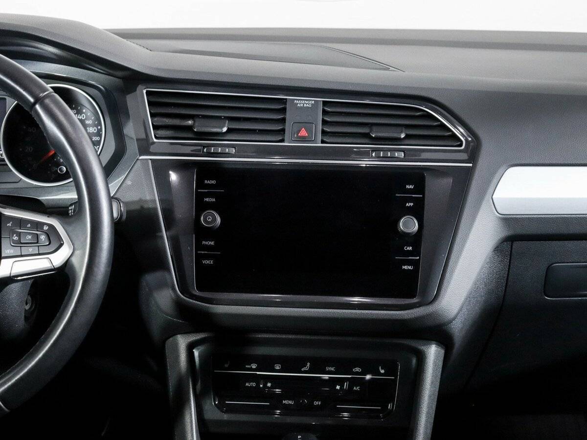Volkswagen Tiguan 2021 года с пробегом. Фото: #9