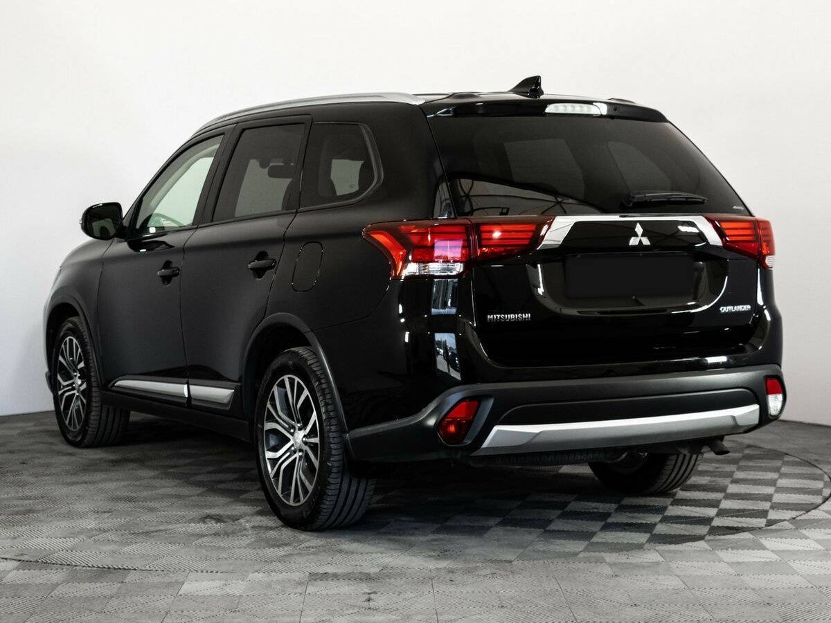 Mitsubishi Outlander 2018 года с пробегом. Фото: #5