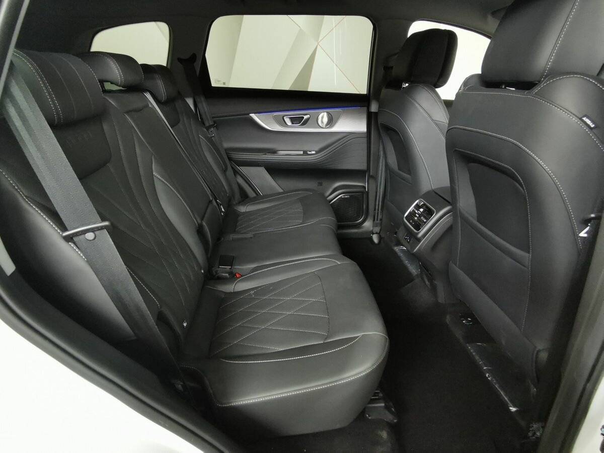 Chery Tiggo 8 Pro Max 2024 года с пробегом. Фото: #11
