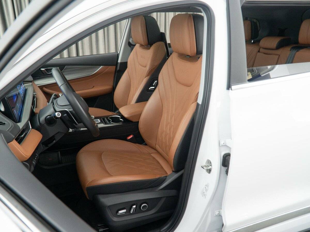 Chery Tiggo 8 Pro Max 2022 года с пробегом. Фото: #10