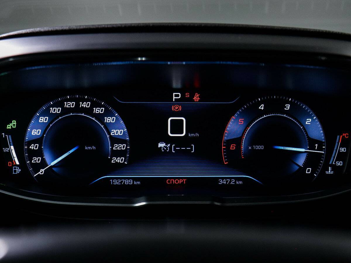 Peugeot 3008 2017 года с пробегом. Фото: #7