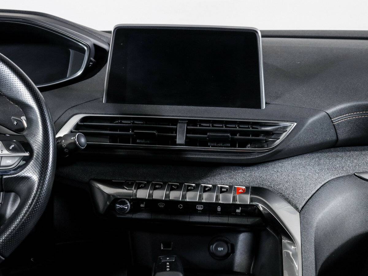 Peugeot 3008 2017 года с пробегом. Фото: #9