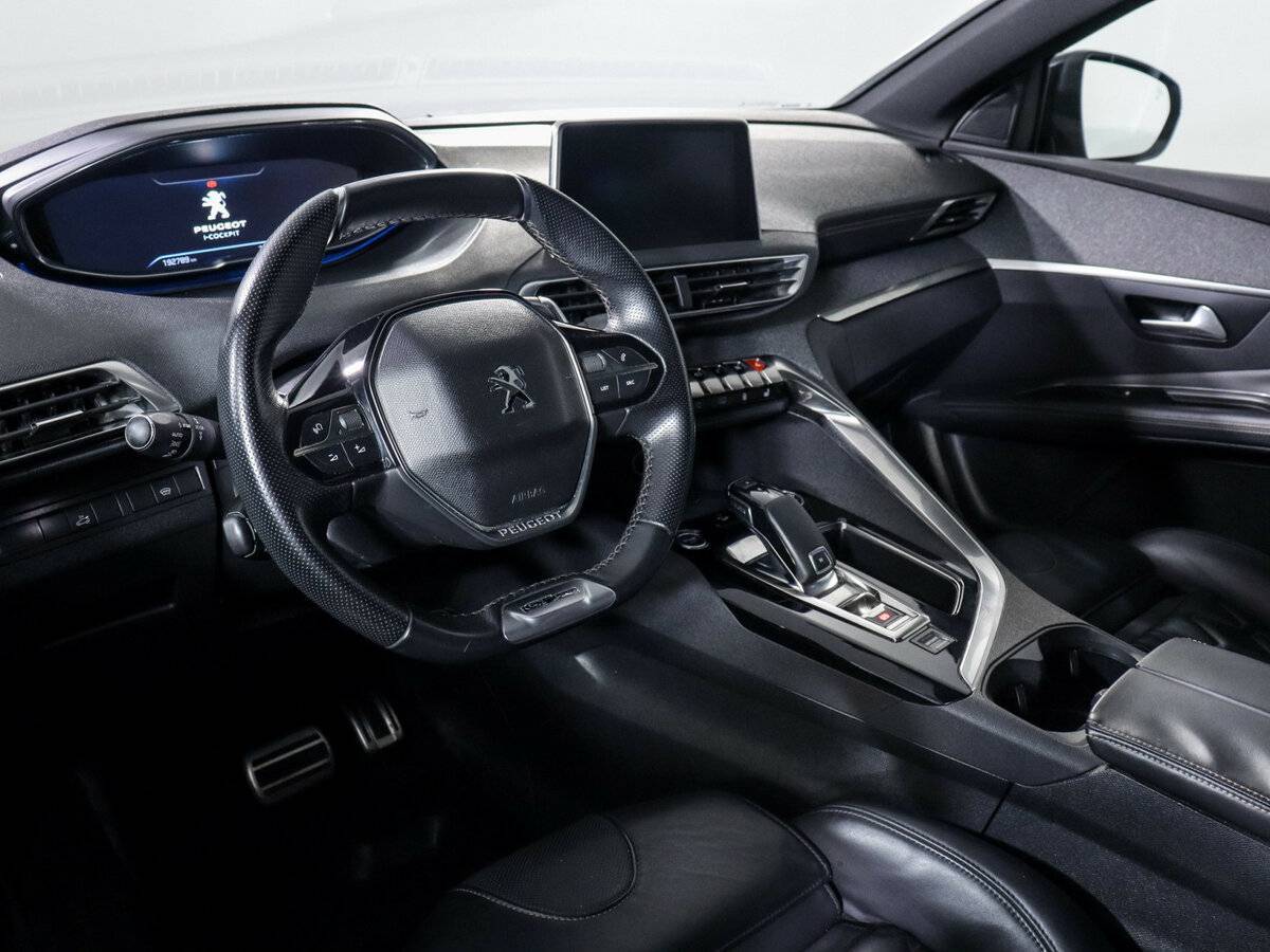 Peugeot 3008 2017 года с пробегом. Фото: #10