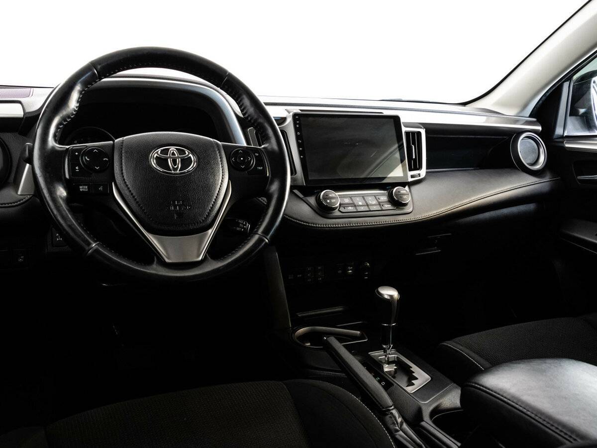 Toyota RAV4 2017 года с пробегом. Фото: #7