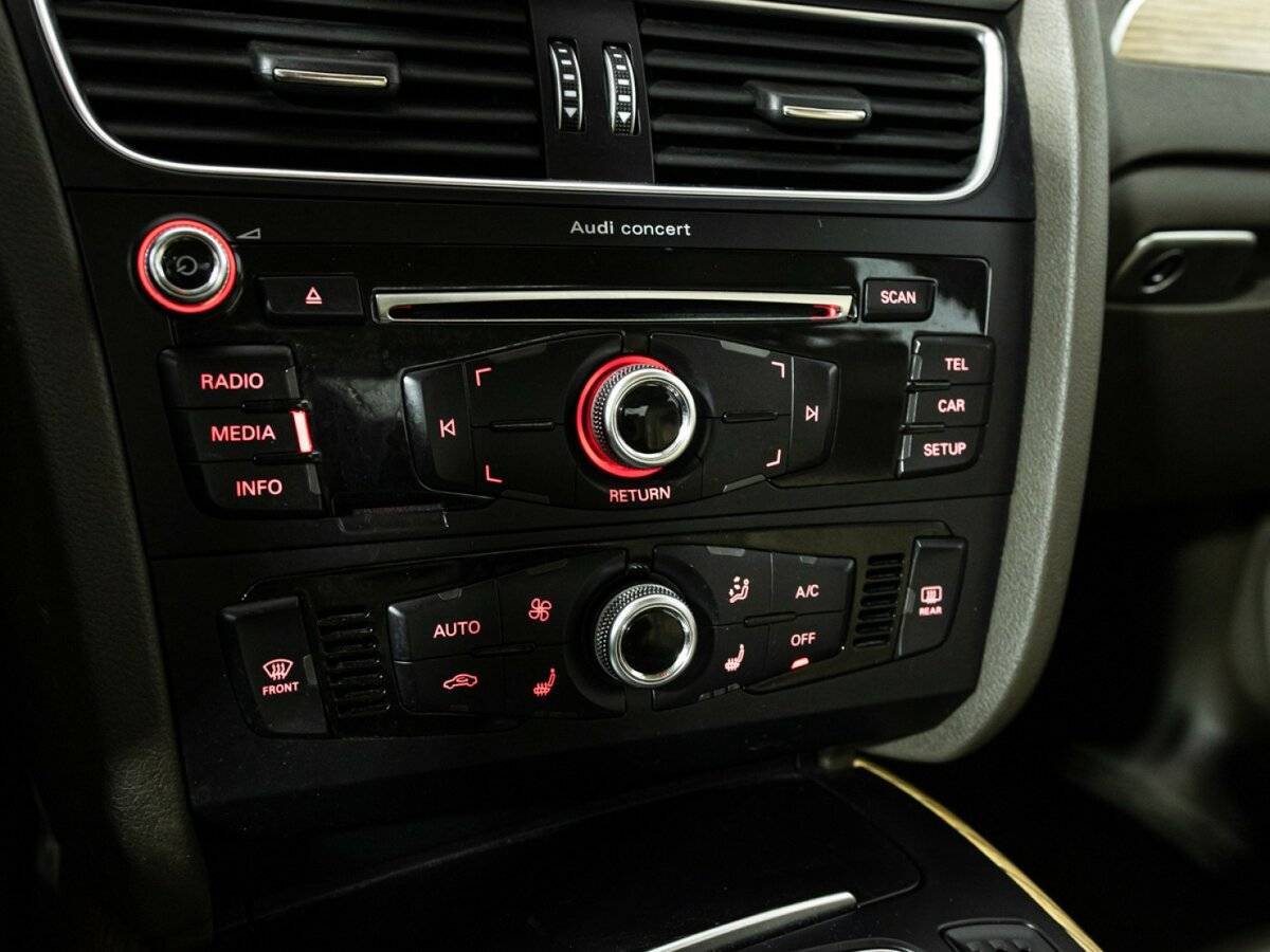 Audi A4 2015 года с пробегом. Фото: #15