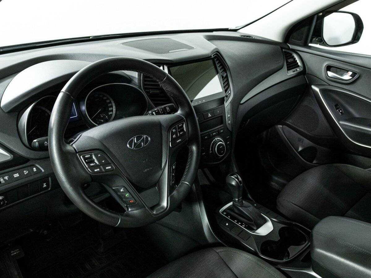 Hyundai Santa Fe 2018 года с пробегом. Фото: #10