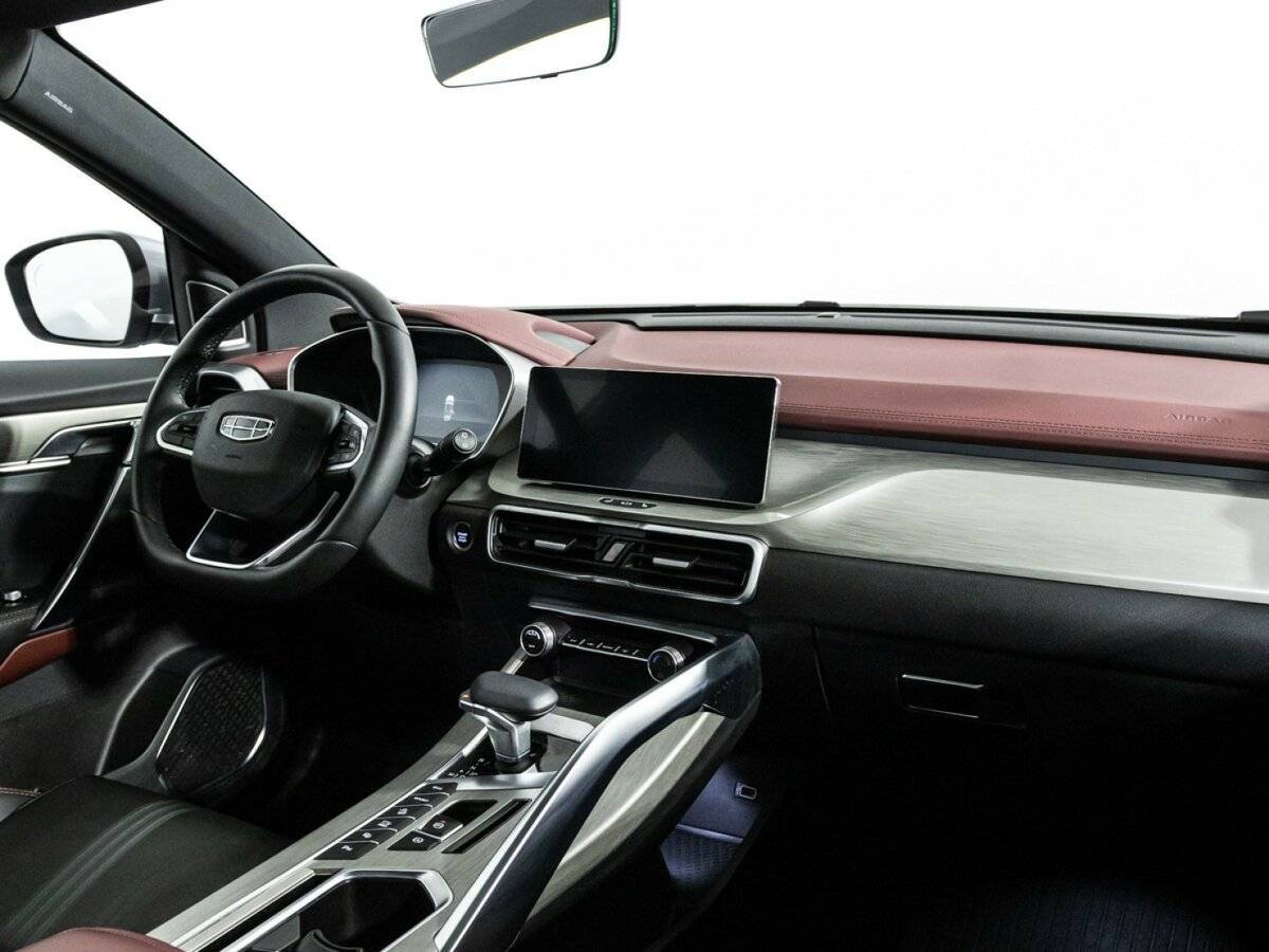 Geely Coolray 2023 года с пробегом. Фото: #8