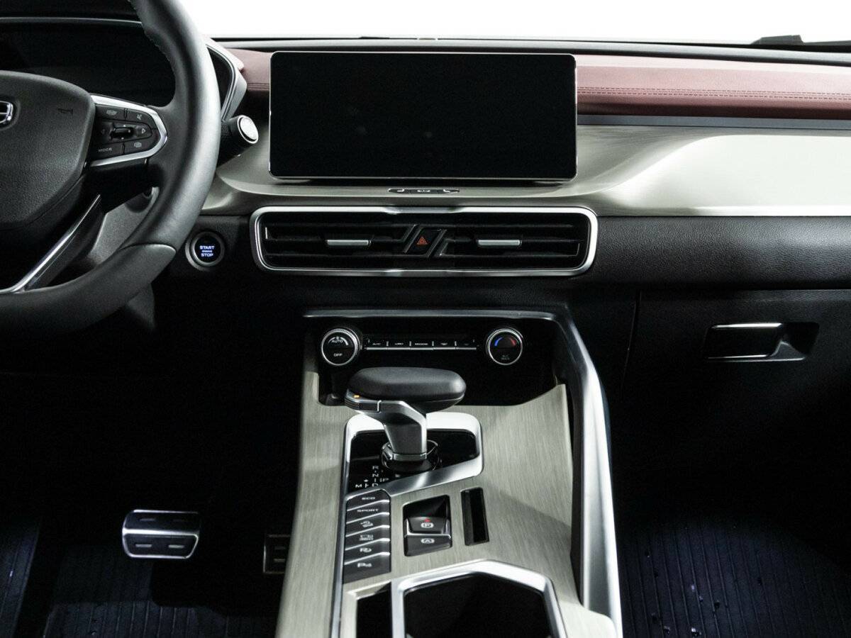 Geely Coolray 2023 года с пробегом. Фото: #12