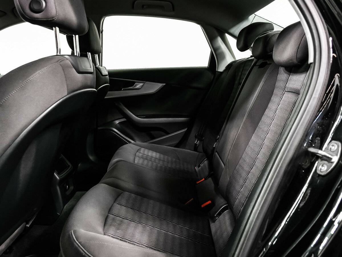 Audi A4 2015 года с пробегом. Фото: #11