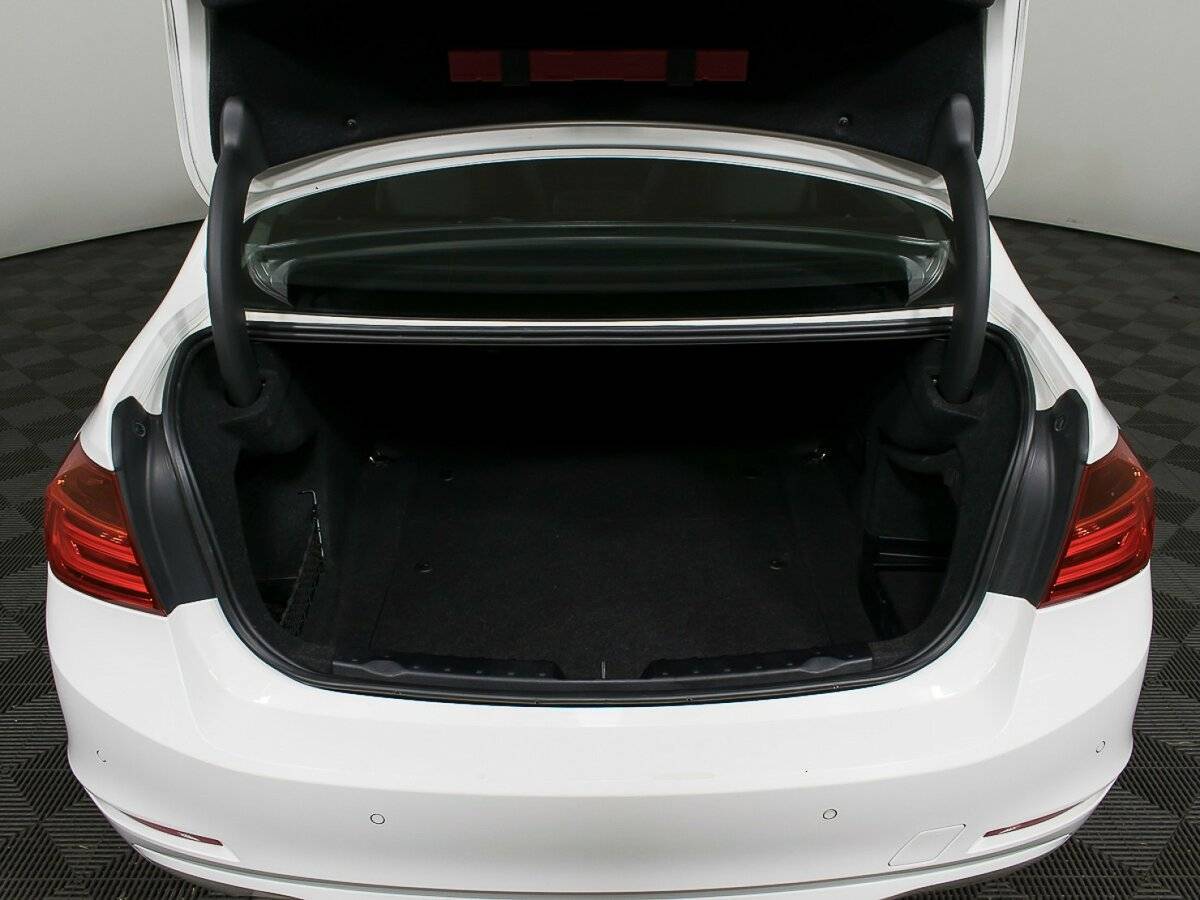 BMW 3 серии 2013 года с пробегом. Фото: #8