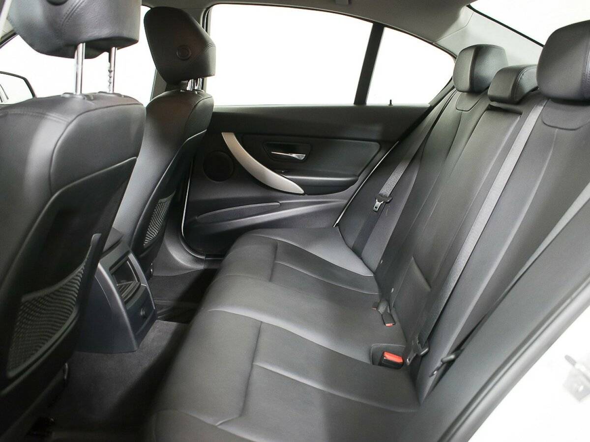 BMW 3 серии 2013 года с пробегом. Фото: #12