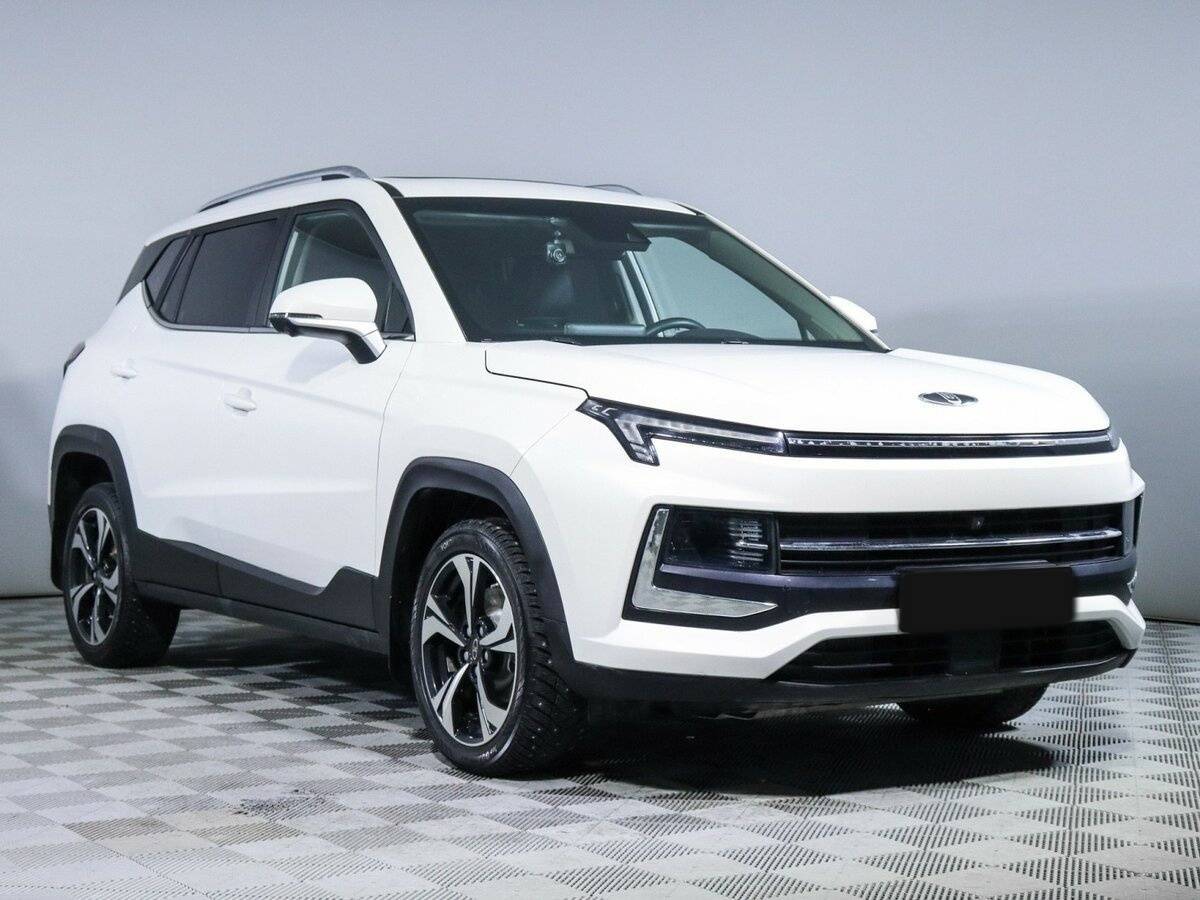 Москвич 3 2023 года с пробегом. Фото: #2