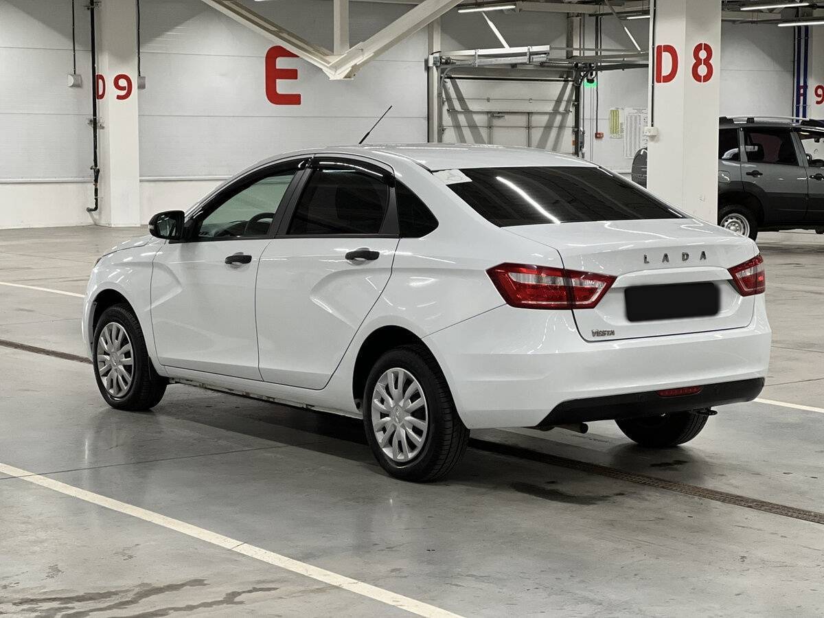 Lada (ВАЗ) Vesta 2018 года с пробегом. Фото: #6