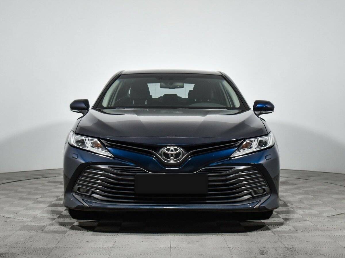 Toyota Camry 2019 года с пробегом. Фото: #1
