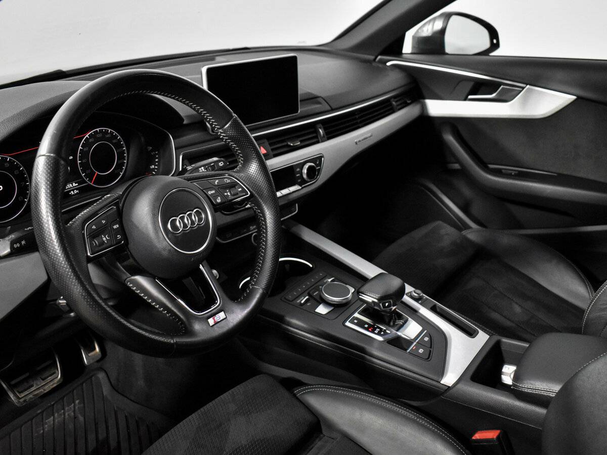 Audi A4 2016 года с пробегом. Фото: #6
