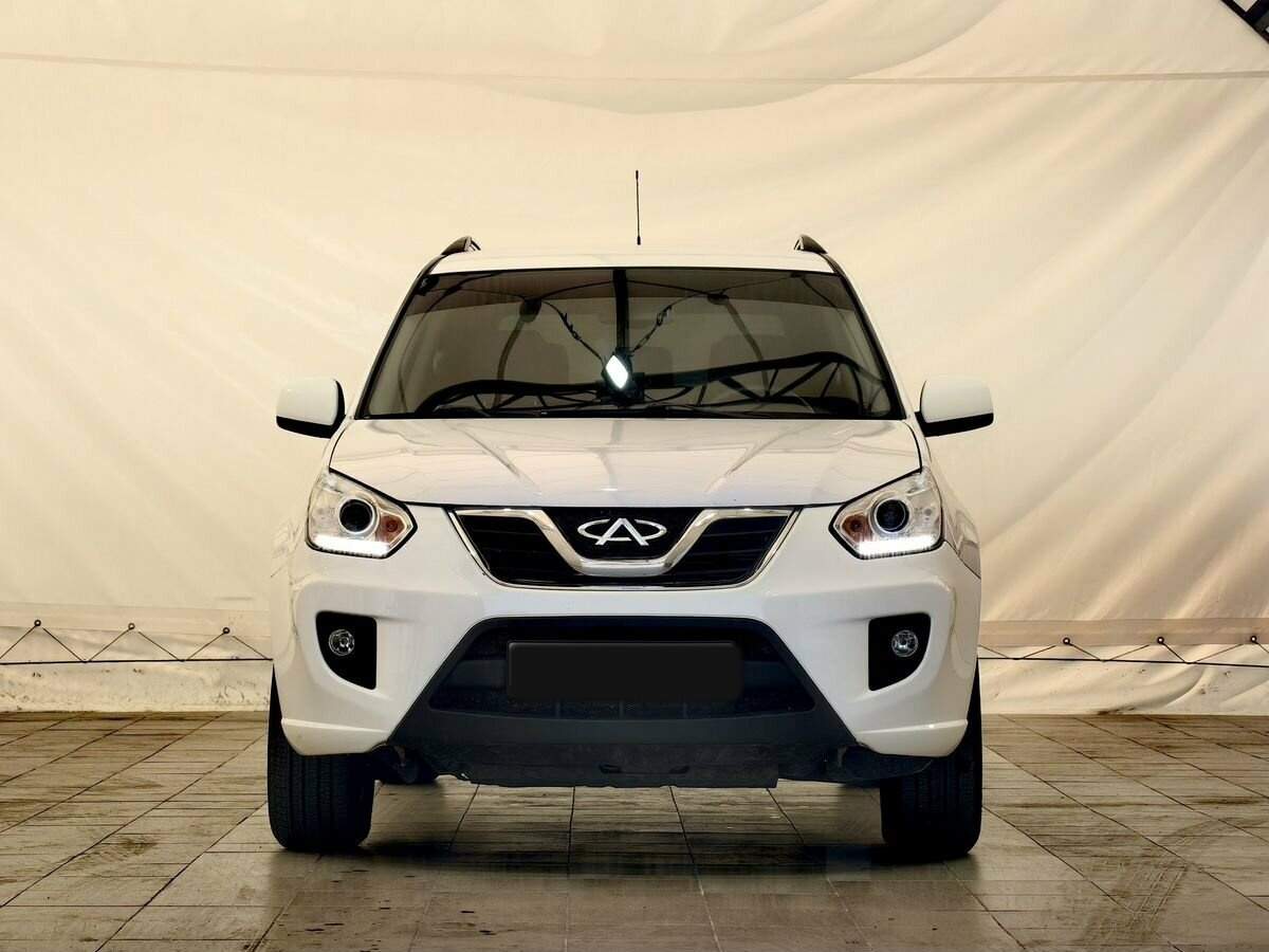 Chery Tiggo (T11) 2015 года с пробегом. Фото: #1