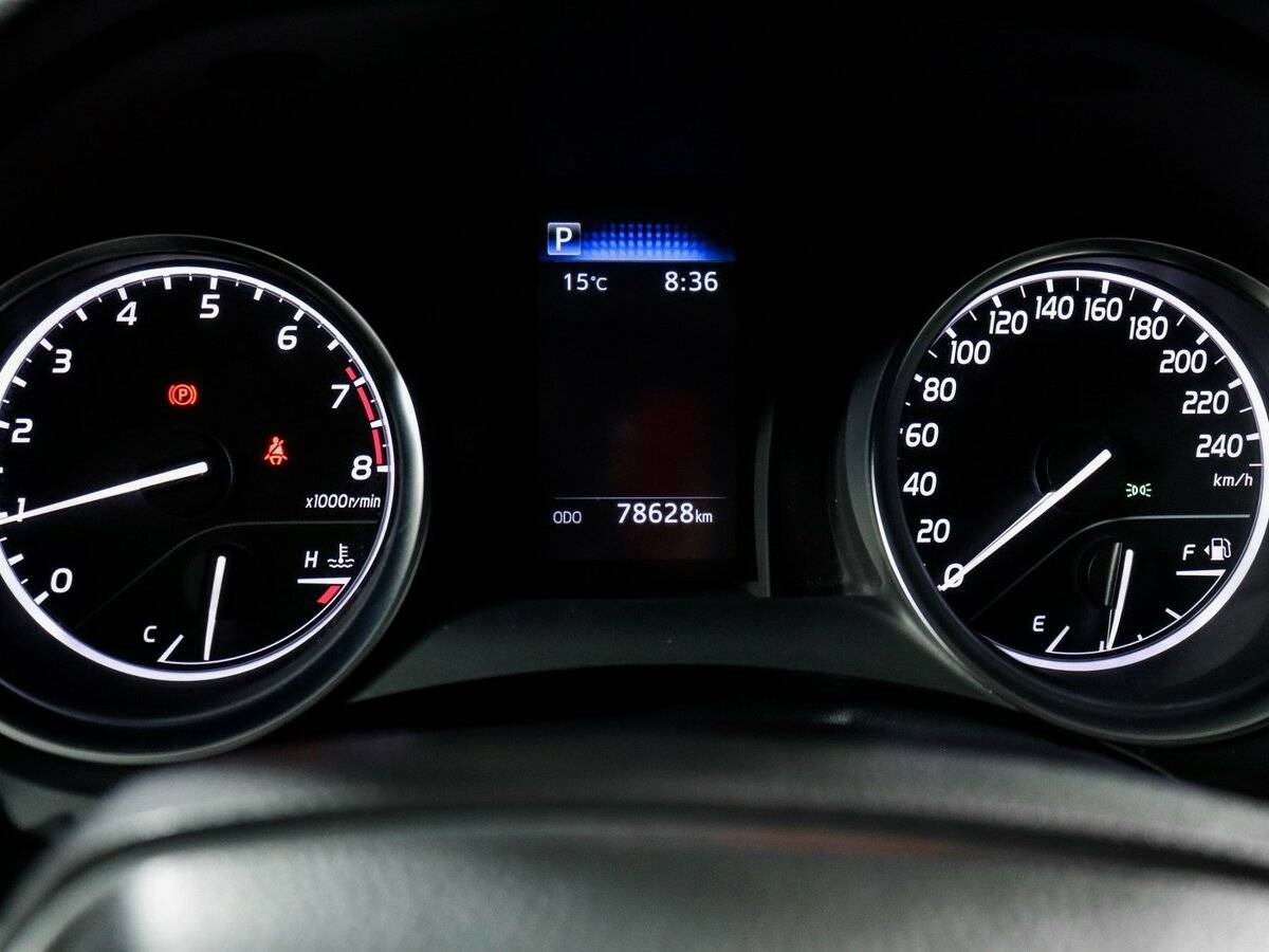 Toyota Camry 2021 года с пробегом. Фото: #10