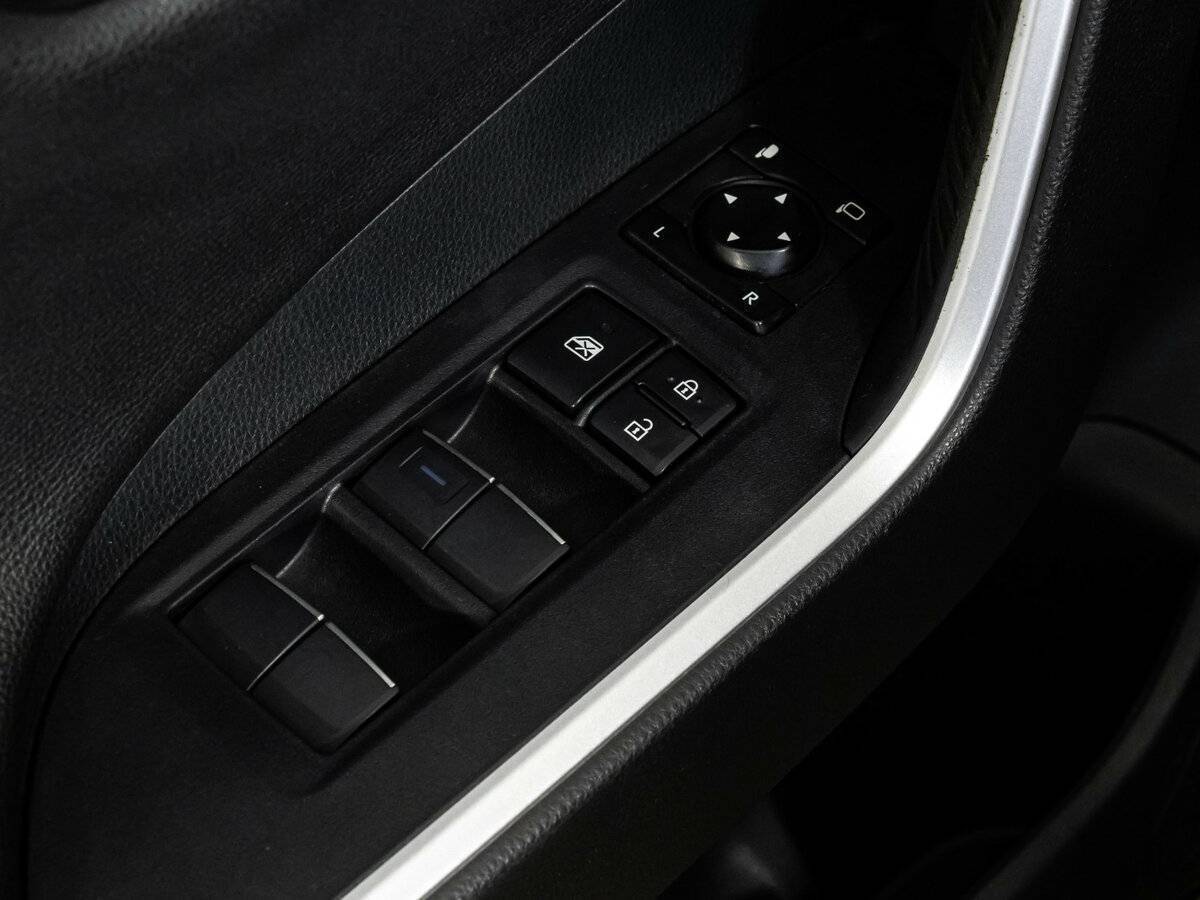 Toyota RAV4 2020 года с пробегом. Фото: #14