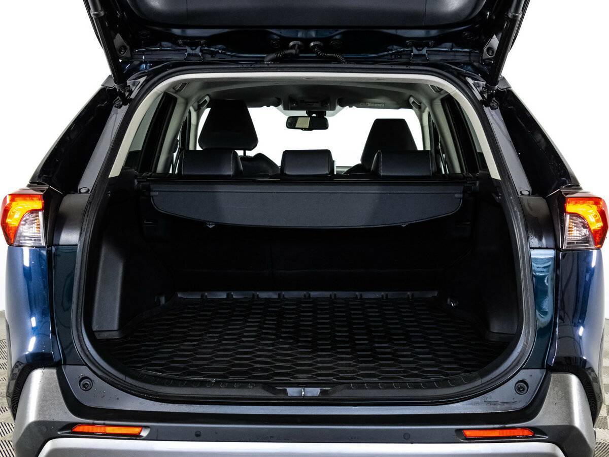 Toyota RAV4 2020 года с пробегом. Фото: #17