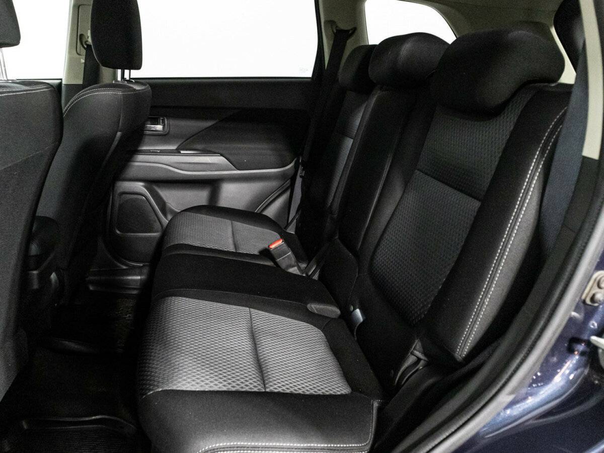 Mitsubishi Outlander 2018 года с пробегом. Фото: #9
