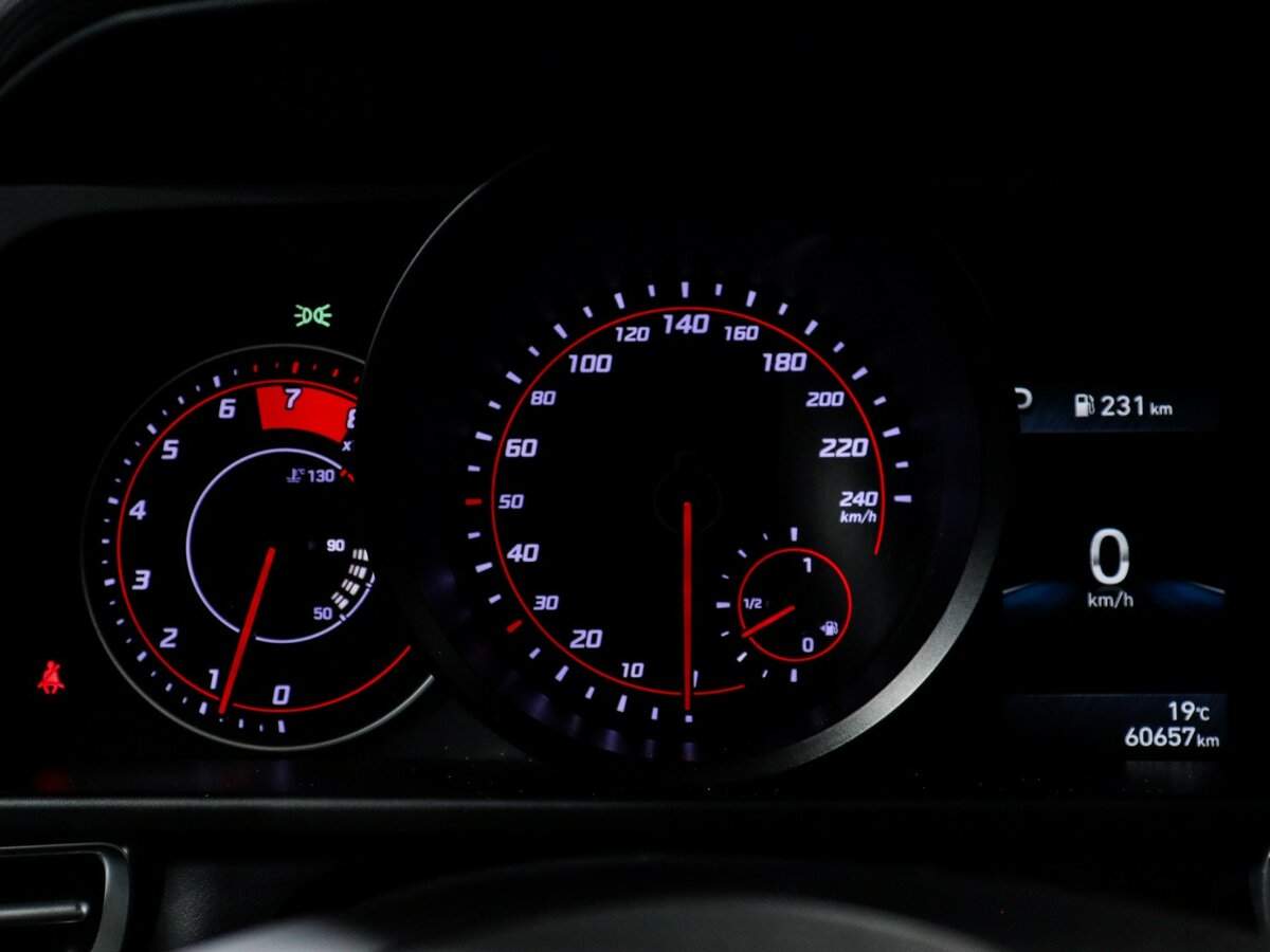 Hyundai Elantra 2021 года с пробегом. Фото: #6