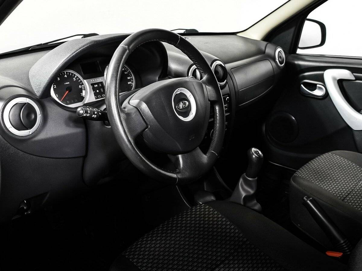 Б/У Лада (ВАЗ) Ларгус 2014 года. Фото: #11