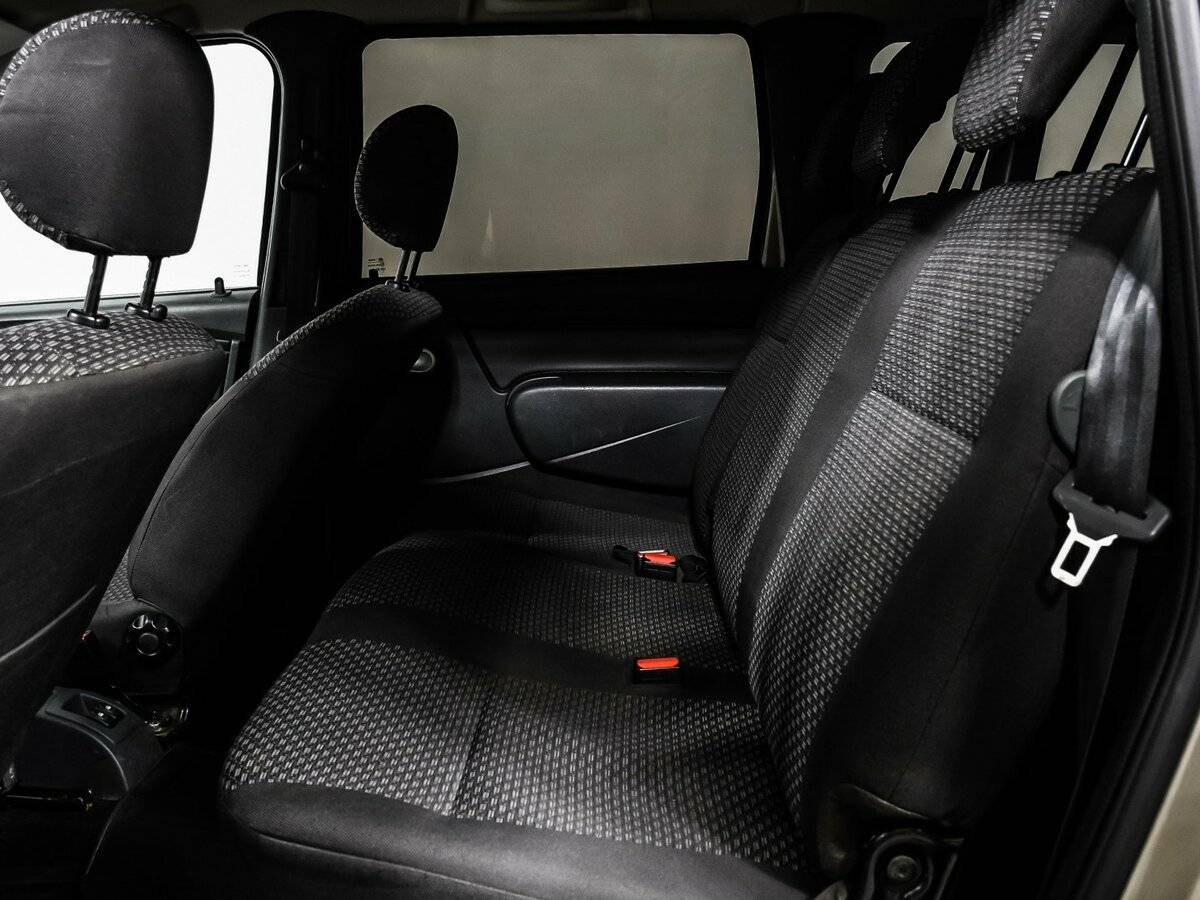 Б/У Лада (ВАЗ) Ларгус 2014 года. Фото: #12