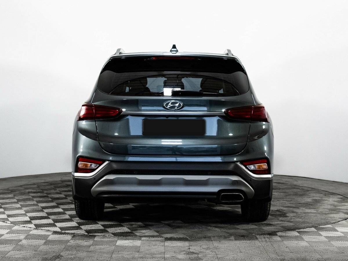 Hyundai Santa Fe 2018 года с пробегом. Фото: #4