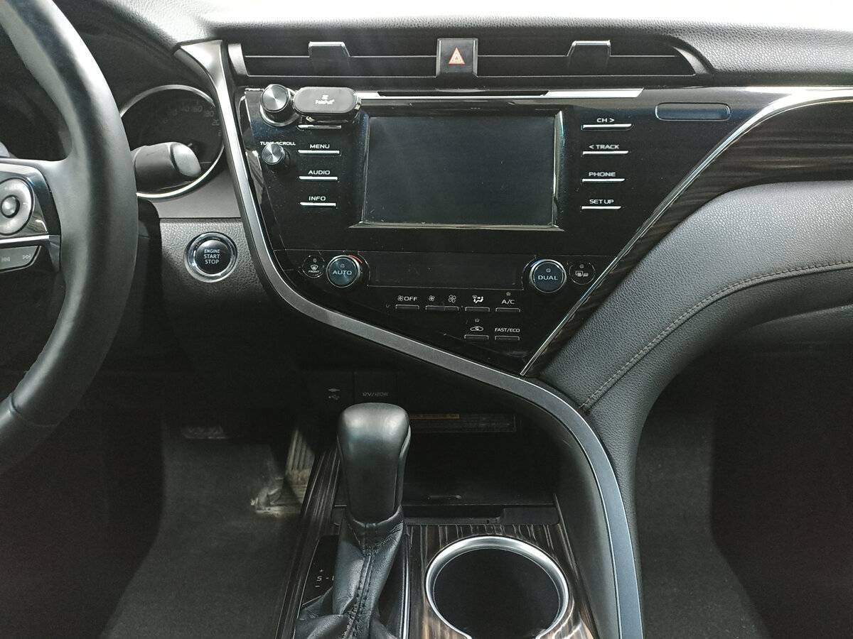 Toyota Camry 2019 года с пробегом. Фото: #14