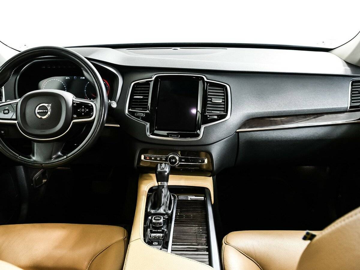 Volvo XC90 2015 года с пробегом. Фото: #10