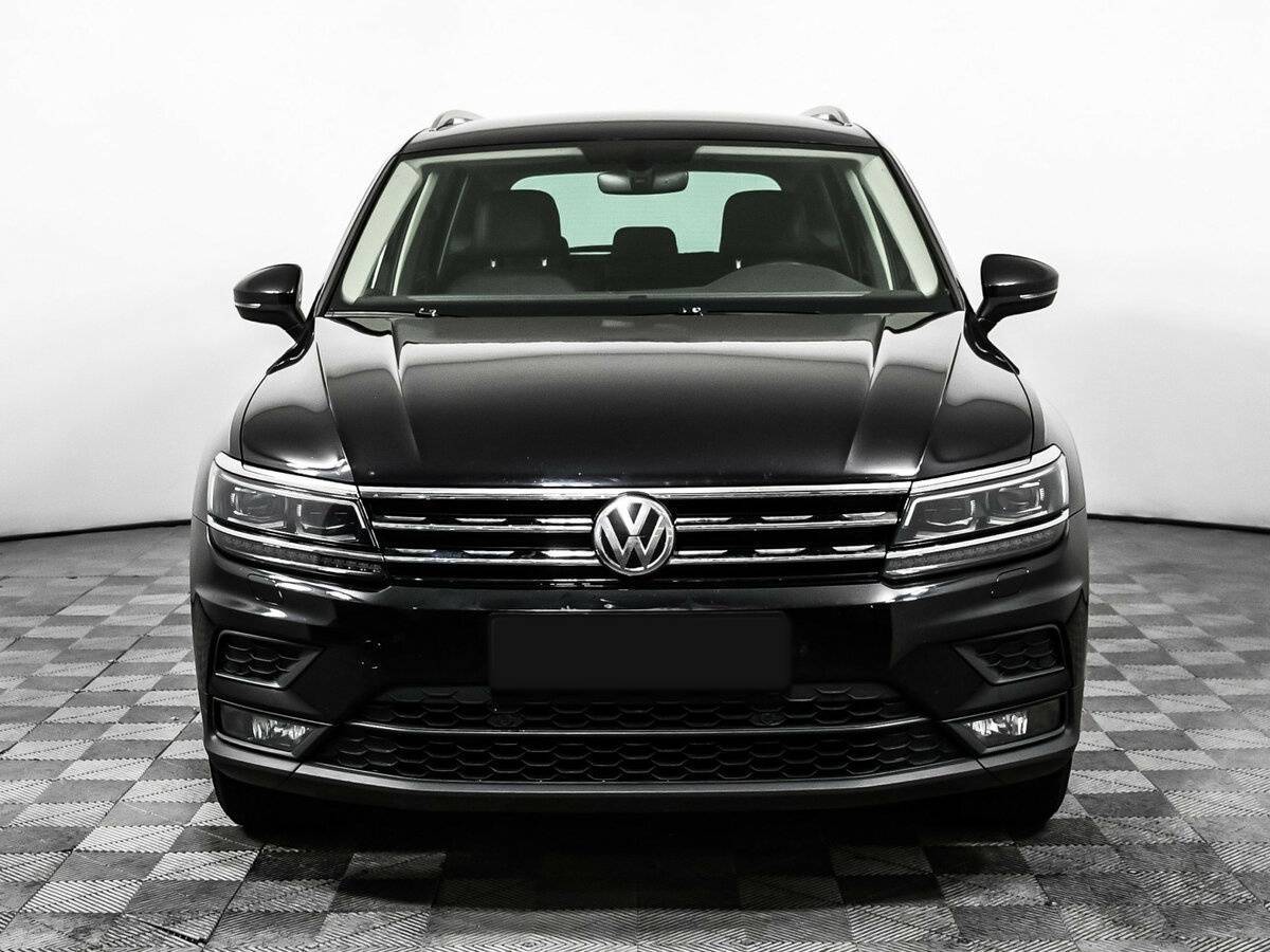 Volkswagen Tiguan 2018 года с пробегом. Фото: #1