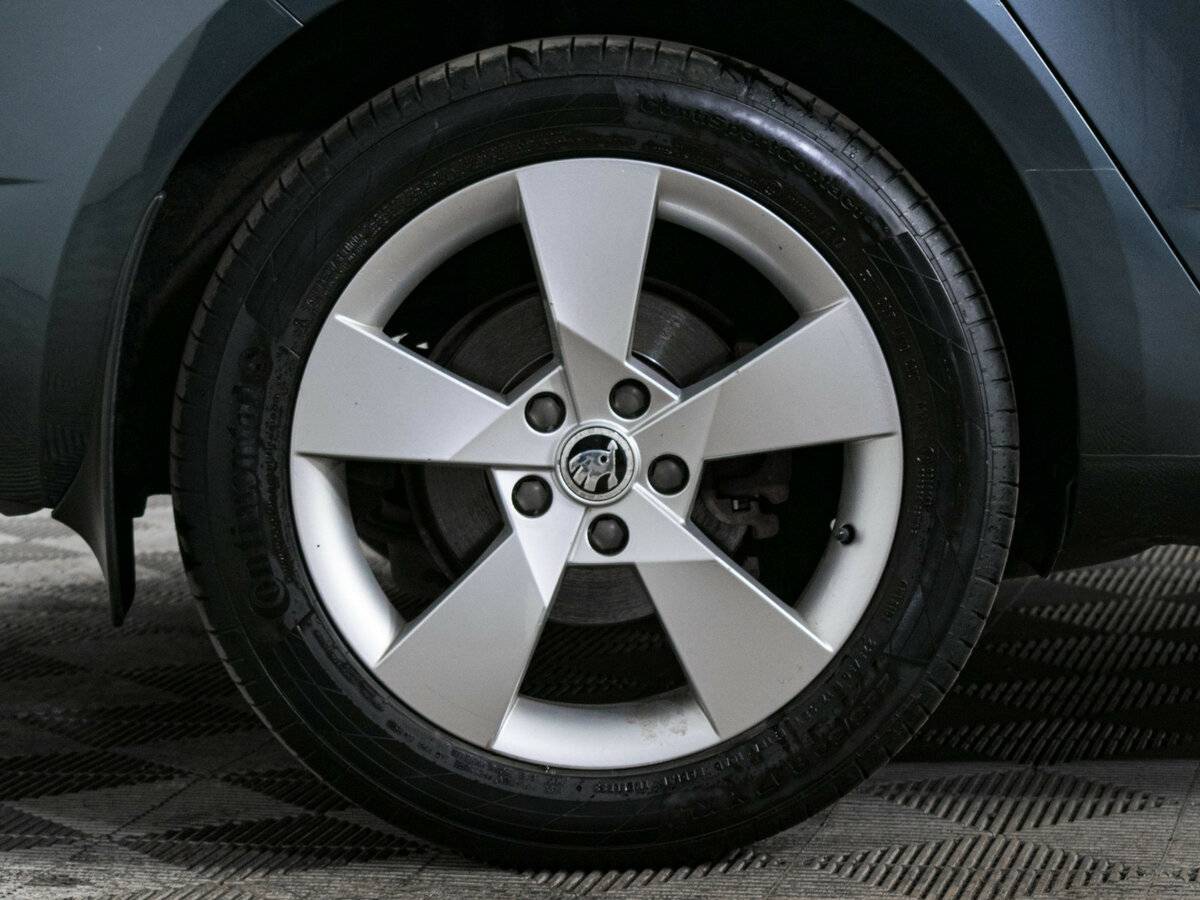 Б/У Шкода Октавия 2014 года. Фото: #15