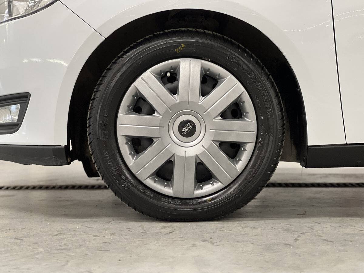 Ford Focus 2017 года с пробегом. Фото: #17