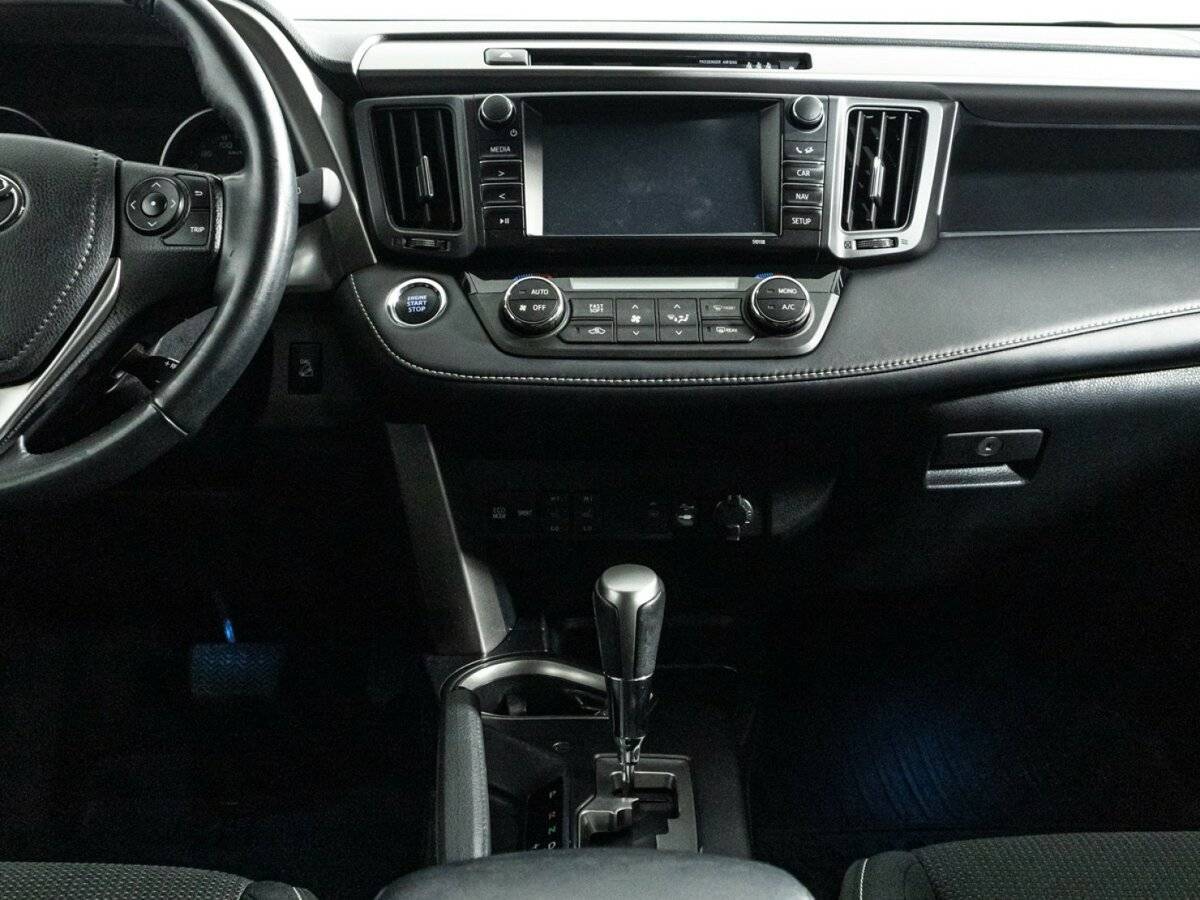 Toyota RAV4 2019 года с пробегом. Фото: #13