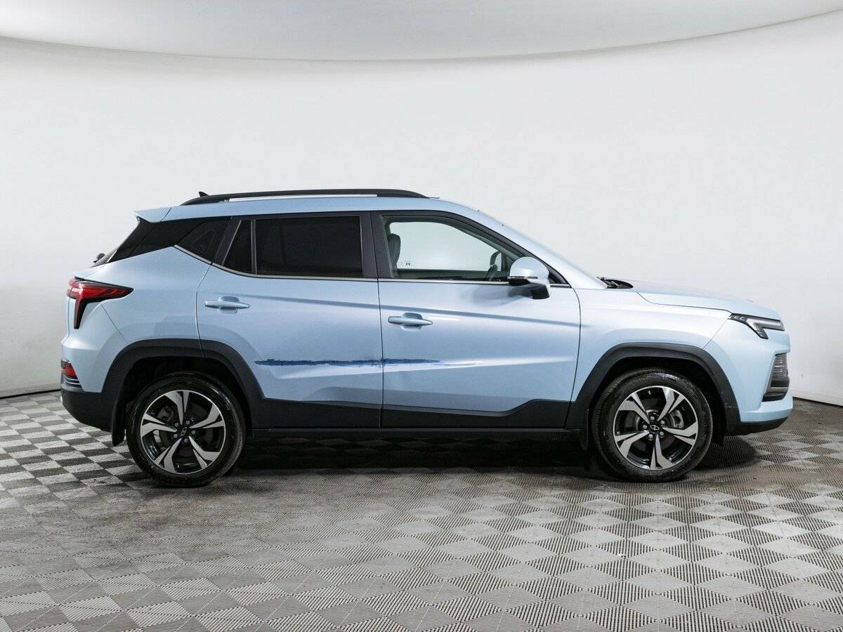 Москвич 3 2023 года с пробегом. Фото: #3