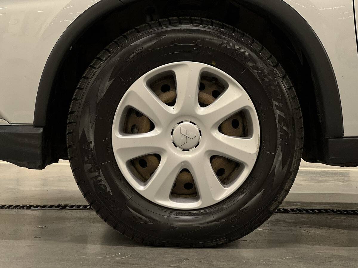 Mitsubishi Outlander 2017 года с пробегом. Фото: #17