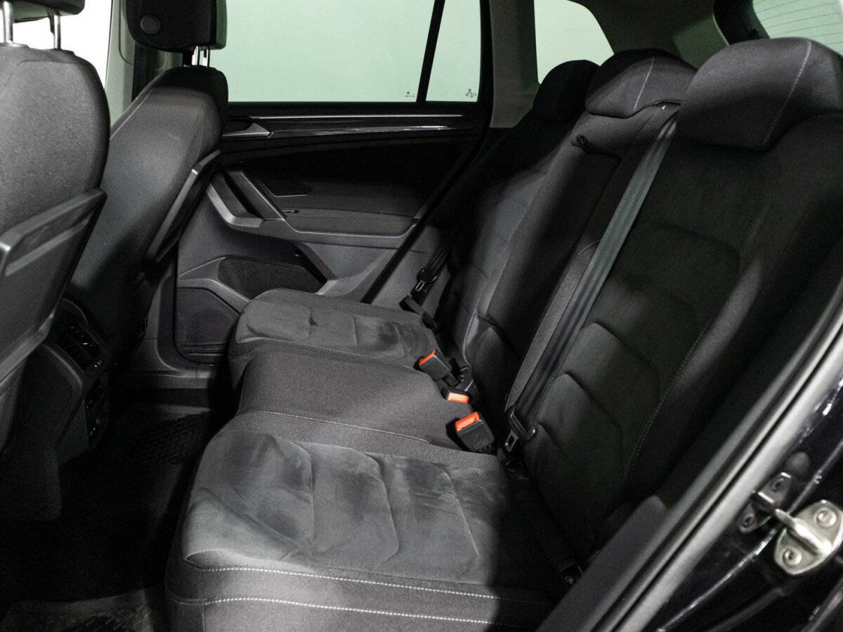 Volkswagen Tiguan 2018 года с пробегом. Фото: #9
