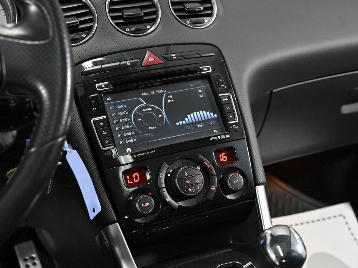 Peugeot 308 2012 года с пробегом. Фото: #9