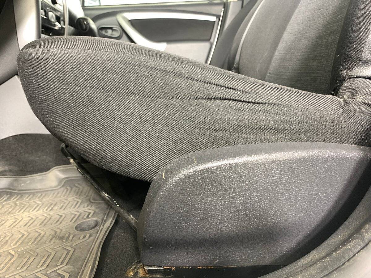 Renault Duster 2013 года с пробегом. Фото: #14