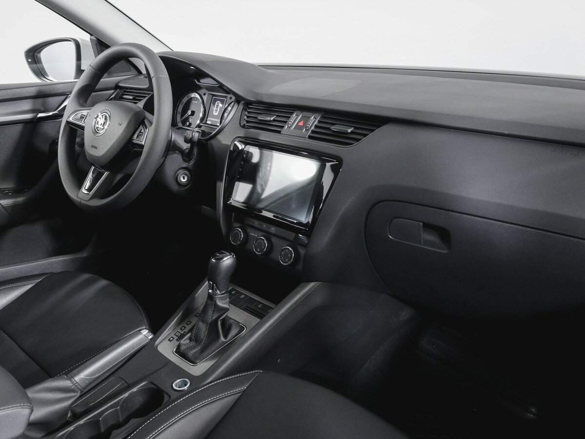 Skoda Octavia 2023 года с пробегом. Фото: #5