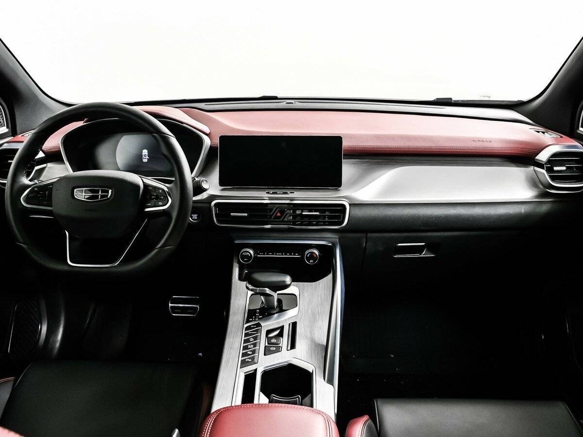 Geely Coolray 2023 года с пробегом. Фото: #10