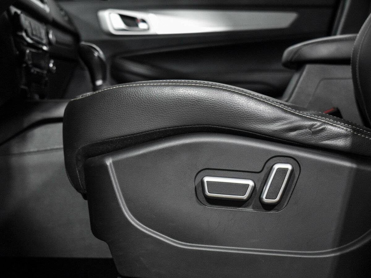 Geely Emgrand X7 2021 года с пробегом. Фото: #9