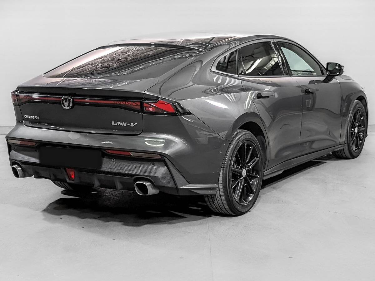 Changan UNI-V 2023 года с пробегом. Фото: #4