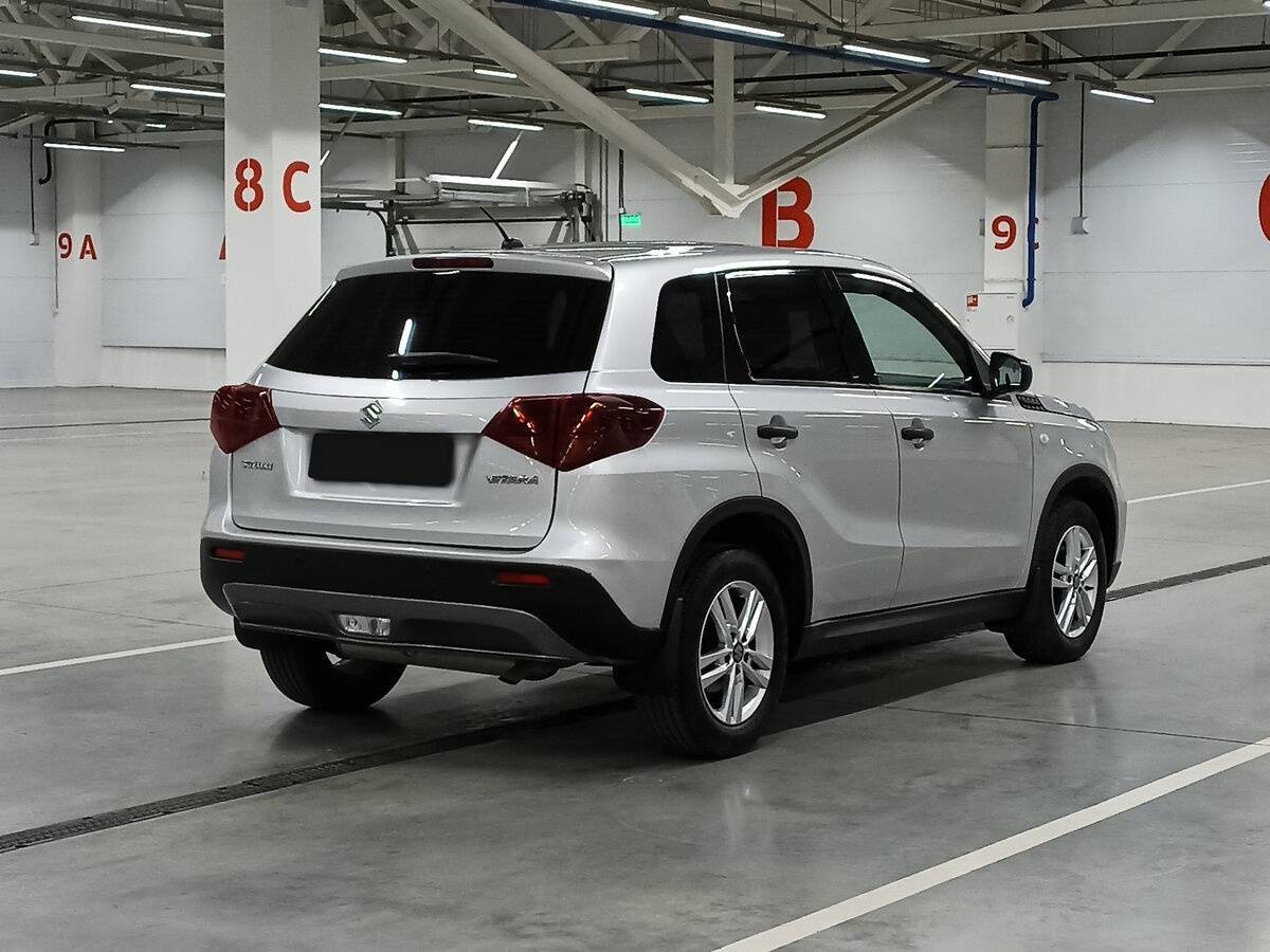 Suzuki Vitara 2021 года с пробегом. Фото: #4