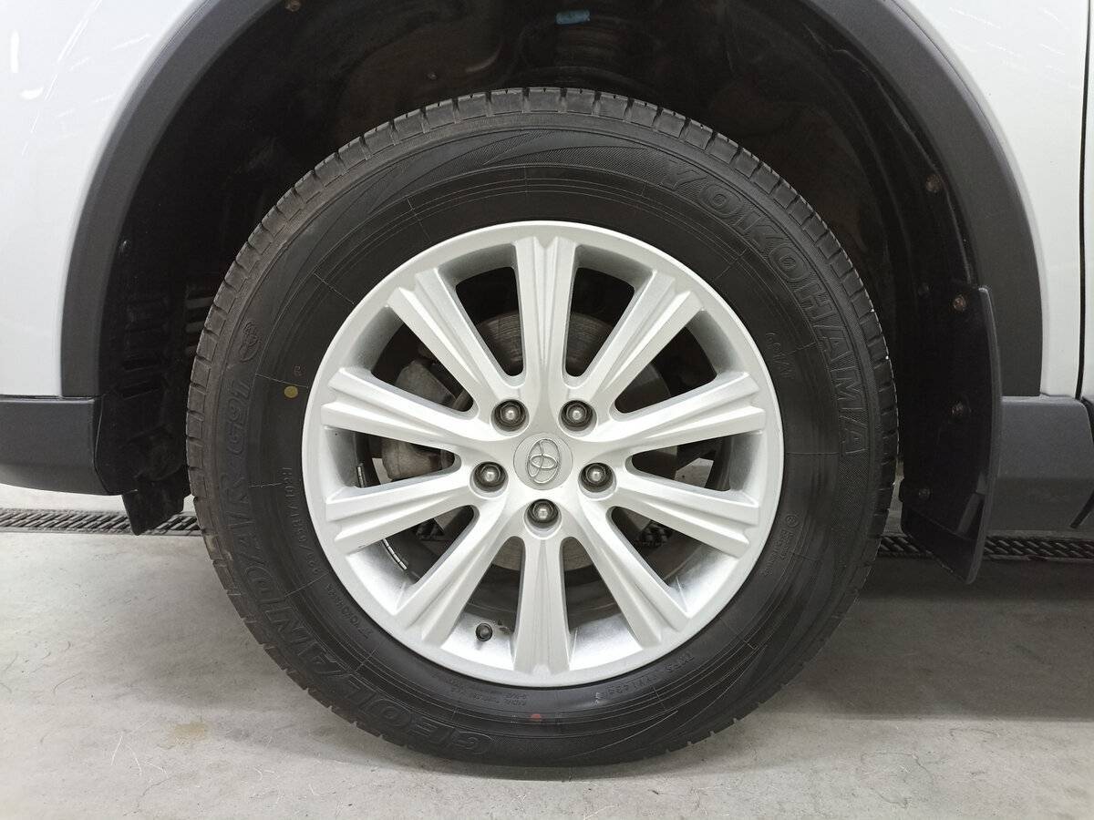 Toyota RAV4 2019 года с пробегом. Фото: #17