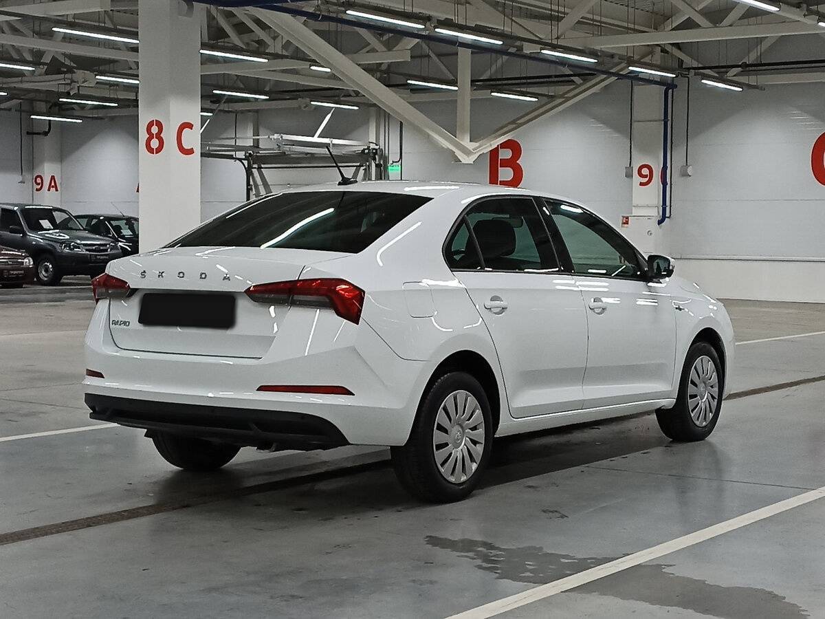 Skoda Rapid 2021 года с пробегом. Фото: #4