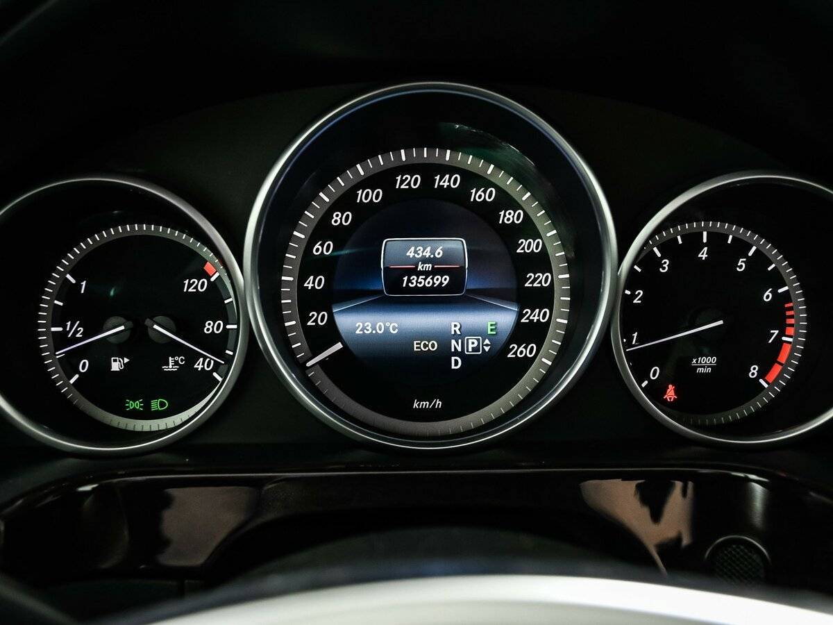 Mercedes-Benz E-Класс 2014 года с пробегом. Фото: #9